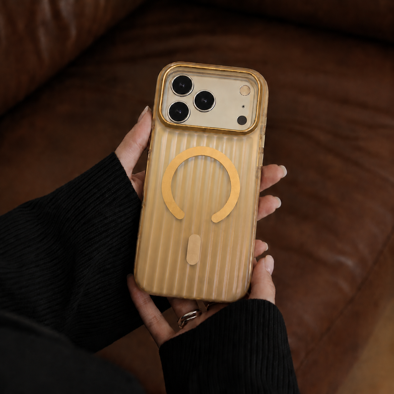 Smoke Gradient Case — iPhone 17 Pro Max